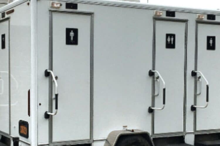4 Reasons To Get Rental Toilets for Your Family Reunion
